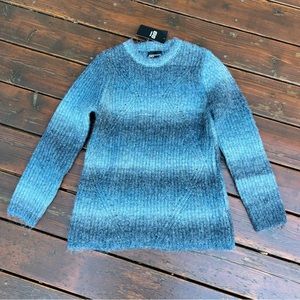 GG COLLECTION BLUE WOOL SWEATER  SIZE M    NEW
